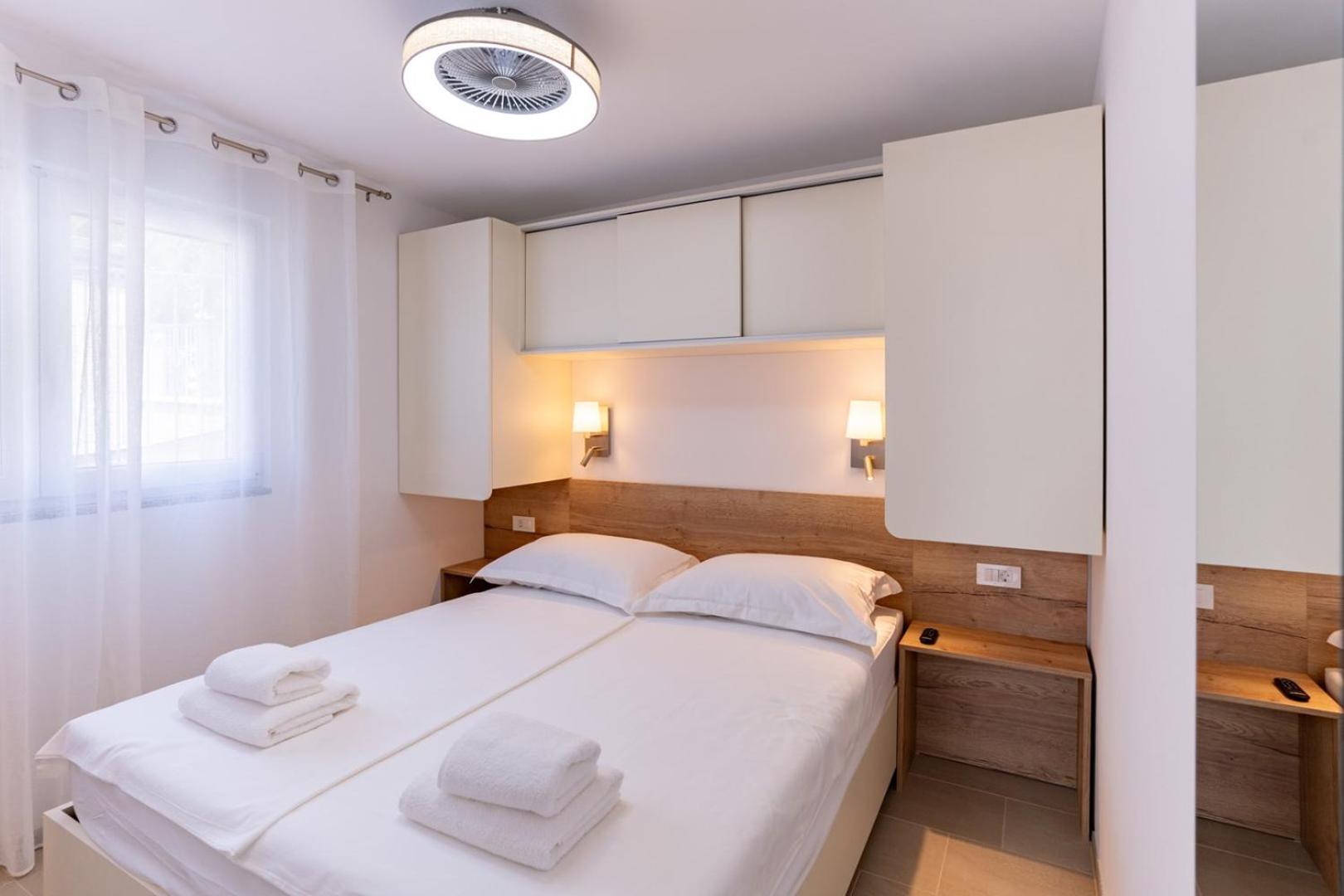 Arti Holiday Homes Banjol Екстериор снимка