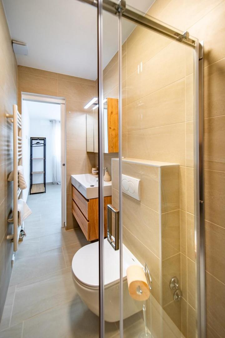 Arti Holiday Homes Banjol Екстериор снимка