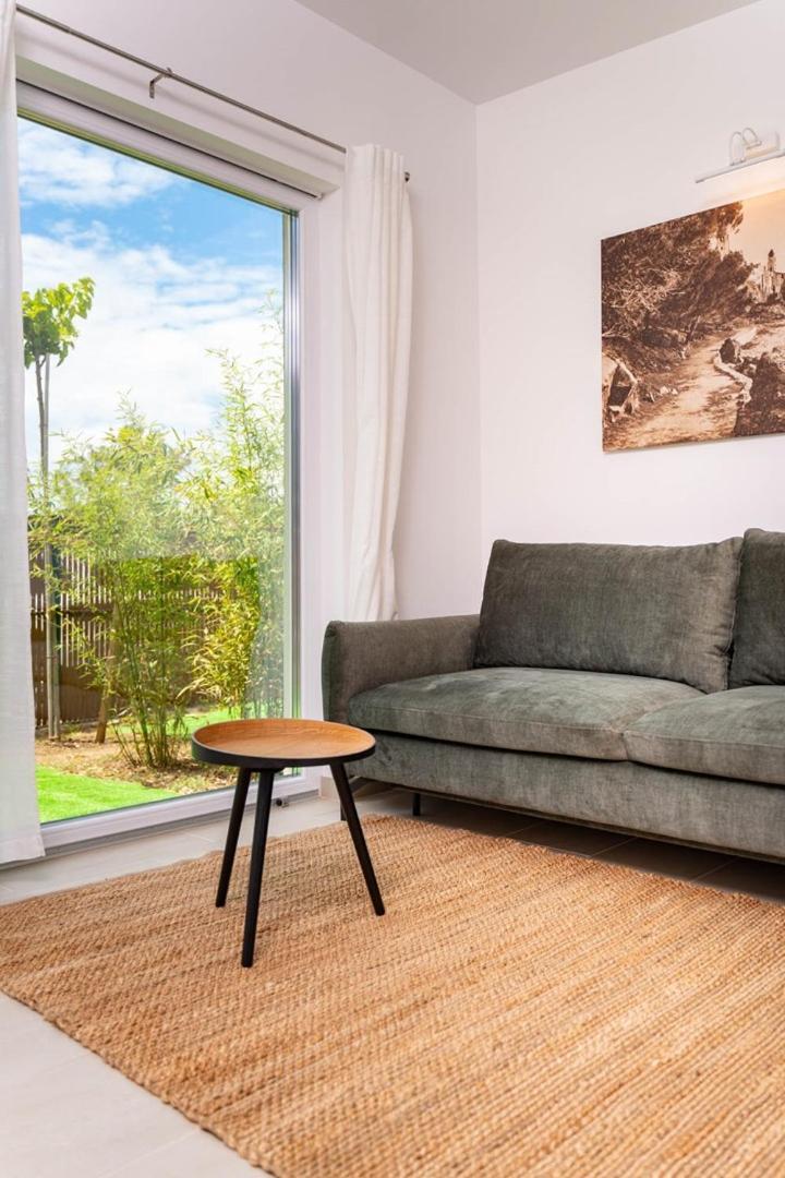Arti Holiday Homes Banjol Екстериор снимка