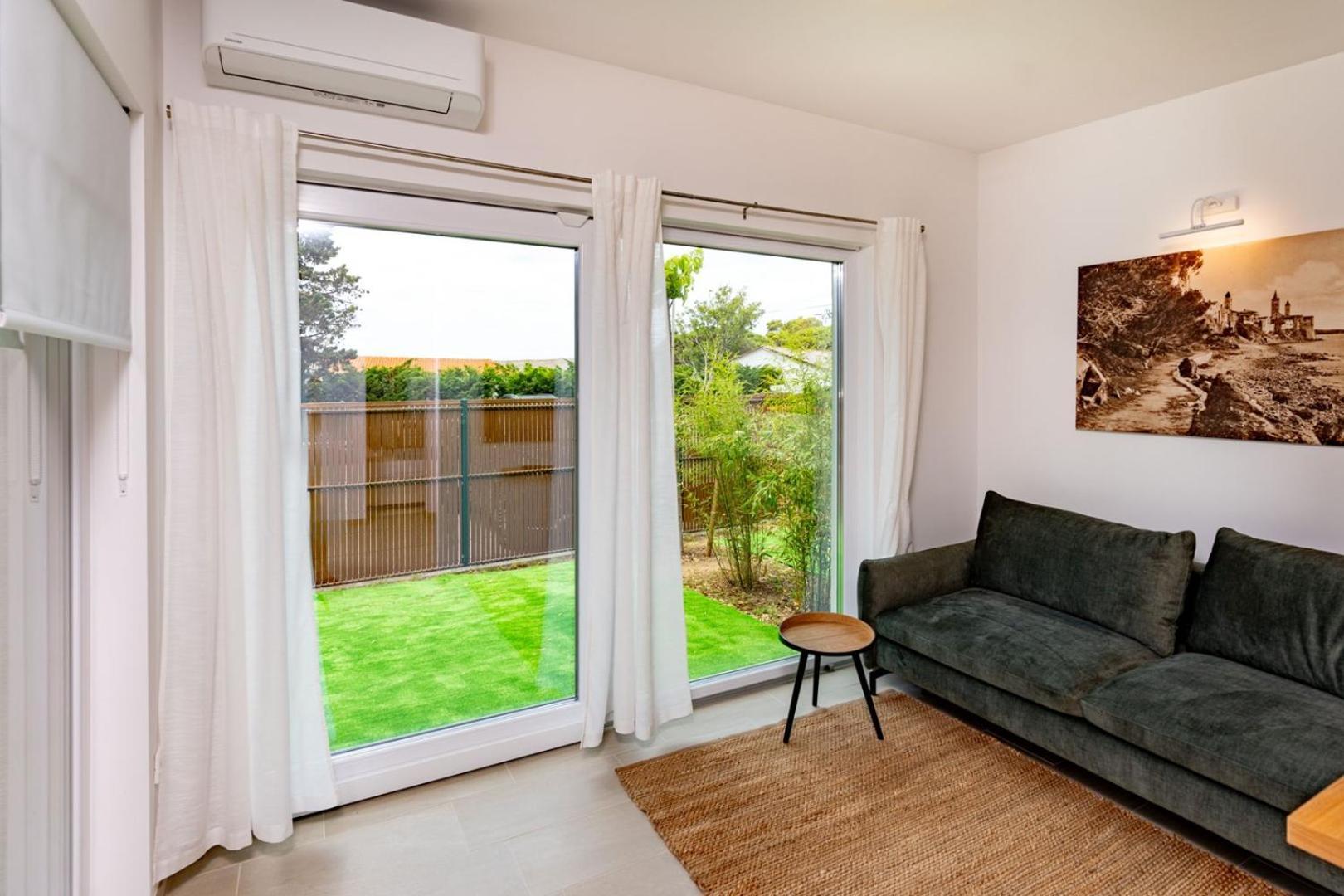 Arti Holiday Homes Banjol Екстериор снимка