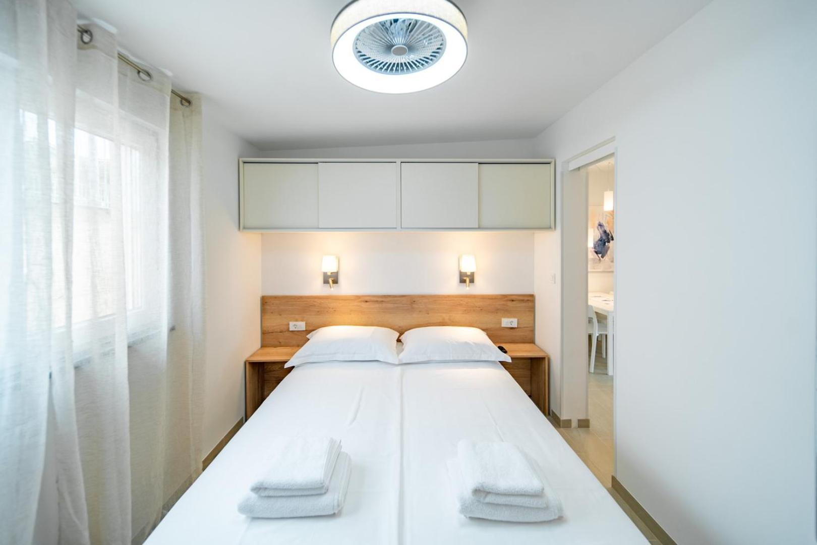 Arti Holiday Homes Banjol Екстериор снимка