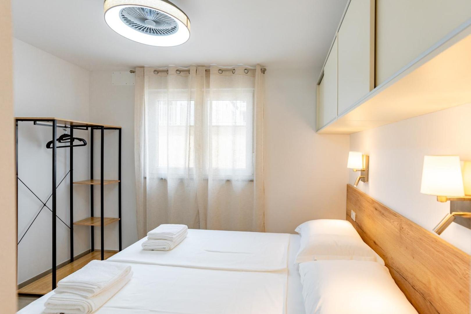 Arti Holiday Homes Banjol Екстериор снимка