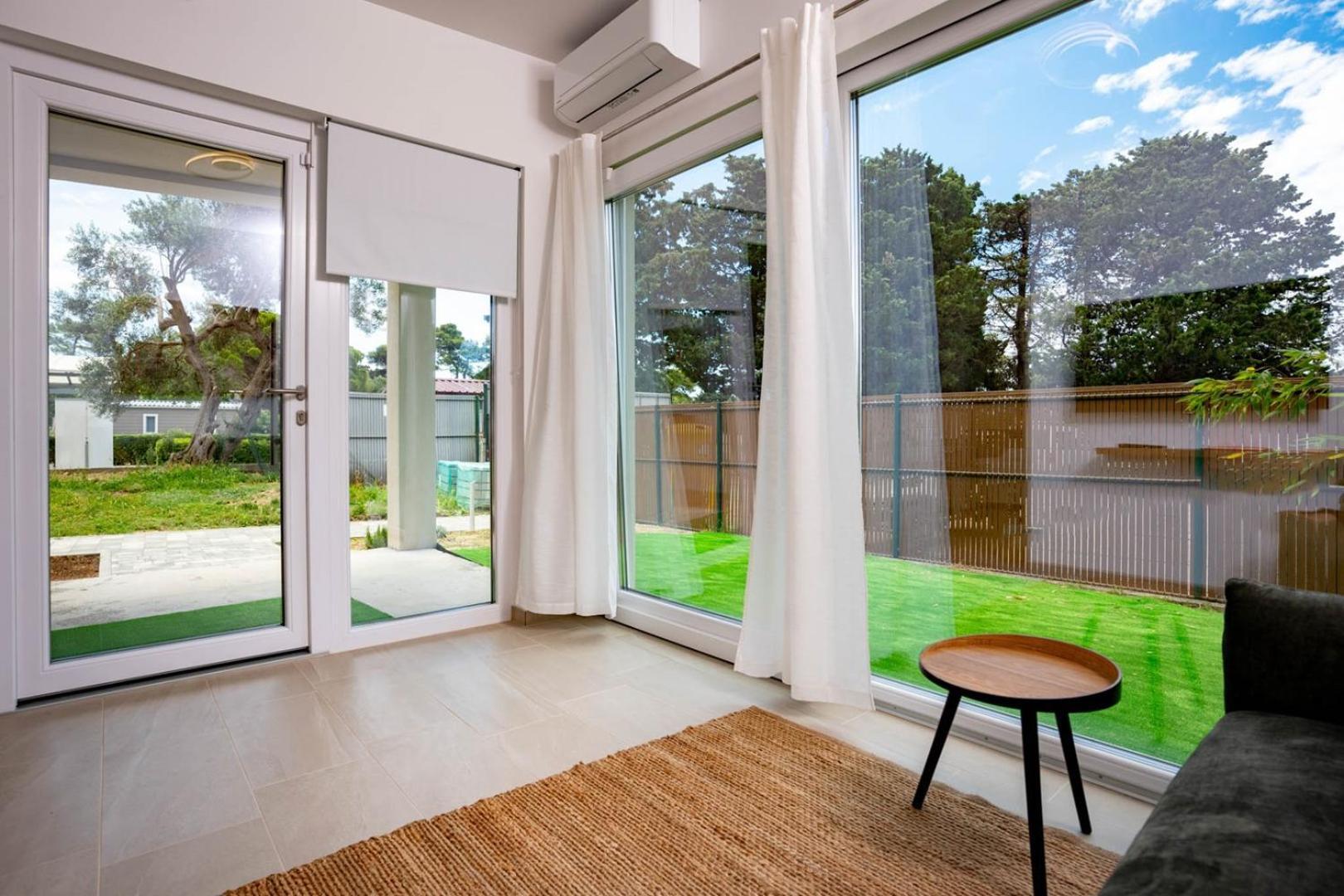 Arti Holiday Homes Banjol Екстериор снимка