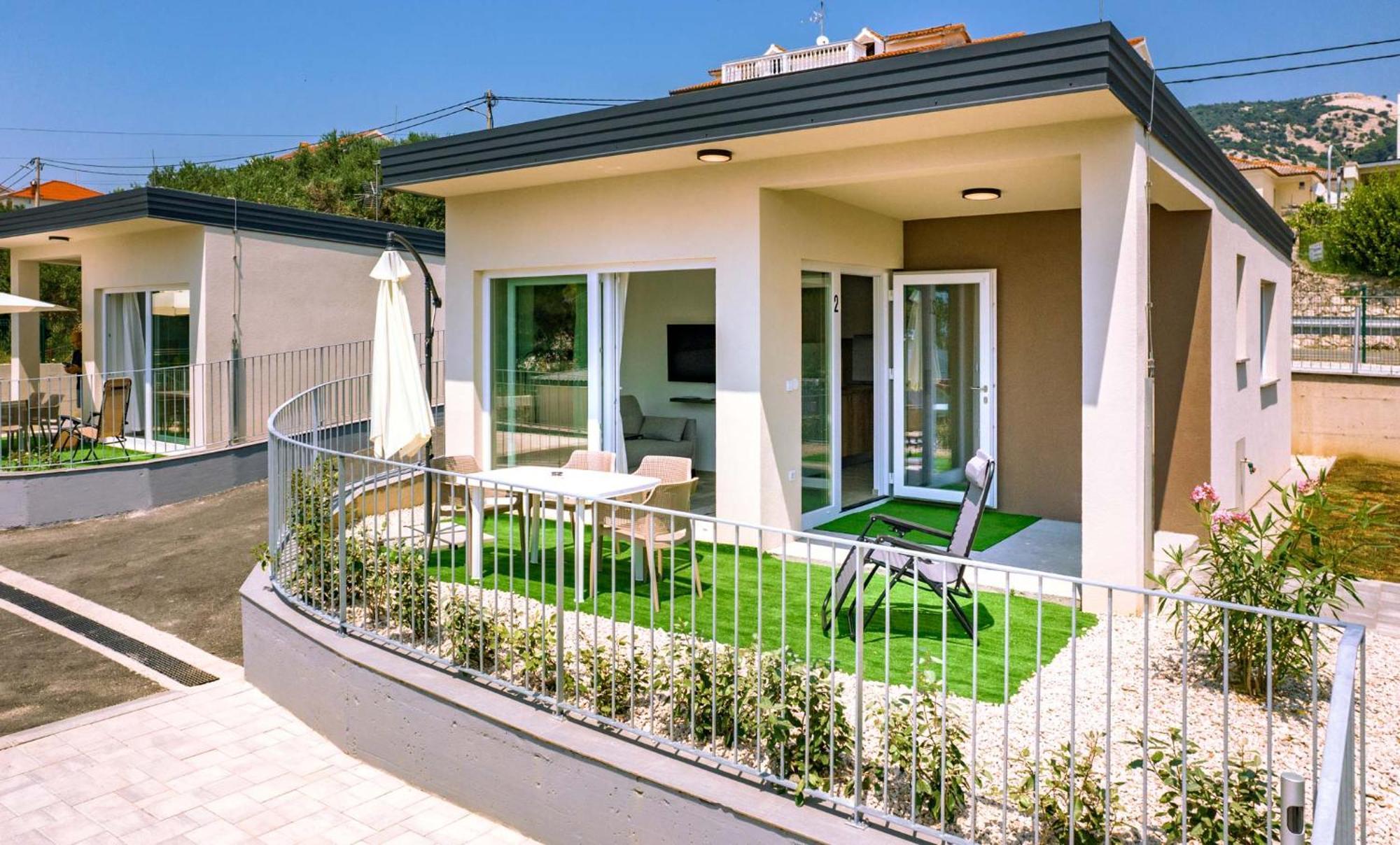 Arti Holiday Homes Banjol Екстериор снимка